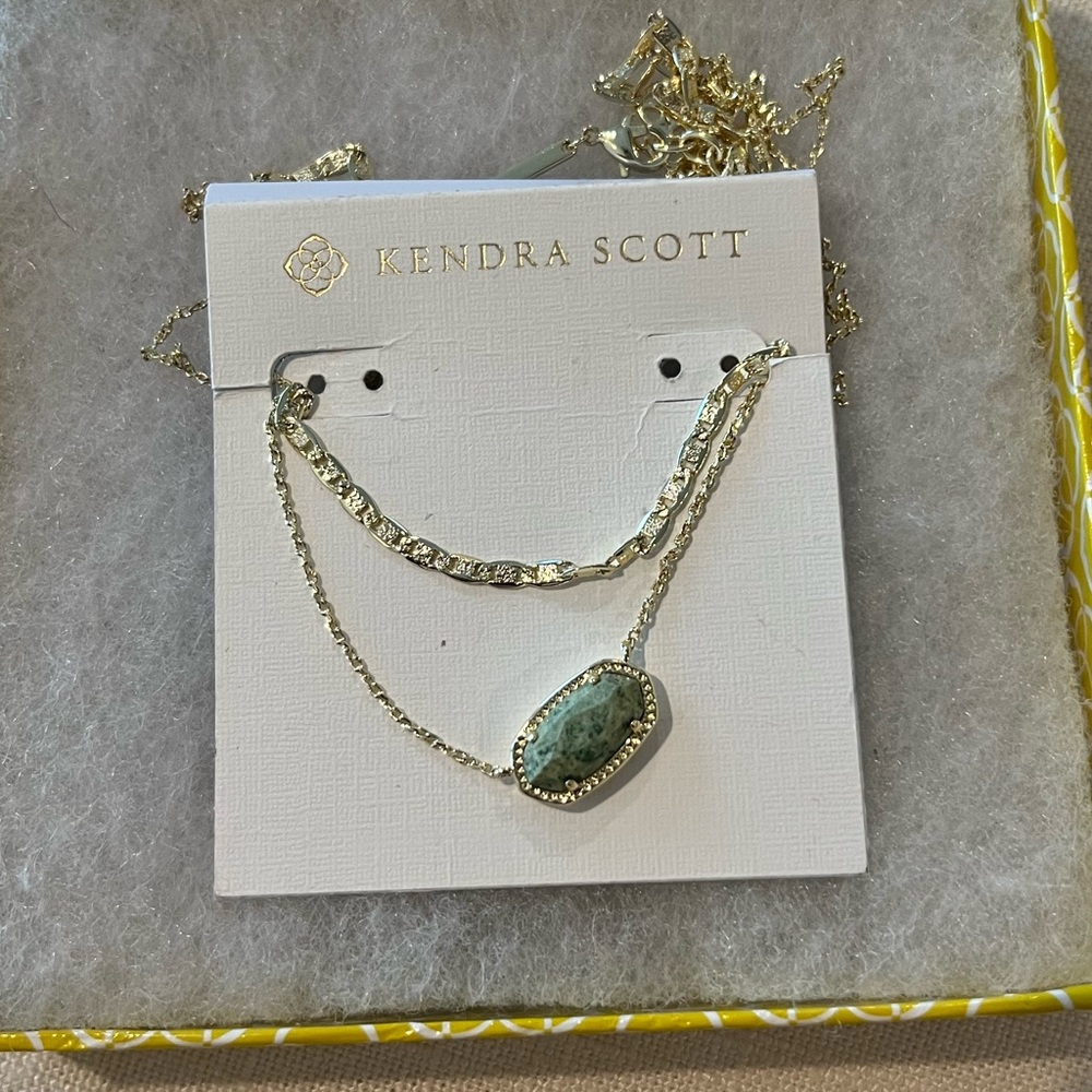 Kendra Scott Necklace